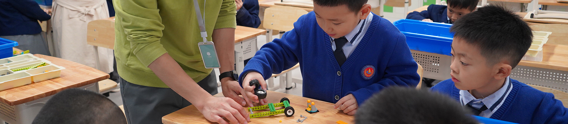 语言赋能，文化育人