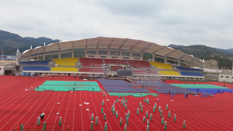 贵州福泉足球场观众台膜结构