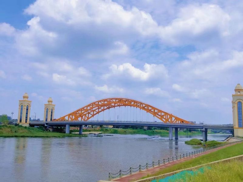 锦江大桥项目-钢构、装饰、绿化、灯光