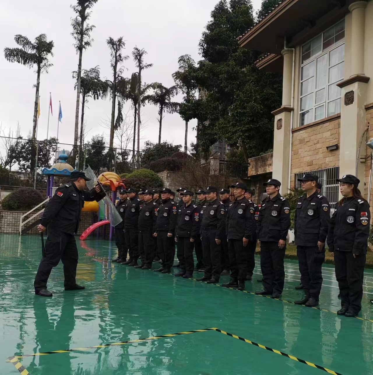 校园安保